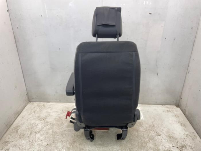 Säte, höger från en Citroën Jumpy 1.5 Blue HDi 100 2019