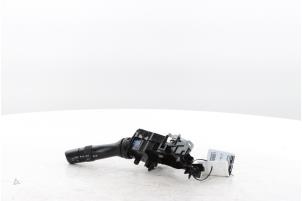 Gebruikte Licht Schakelaar Peugeot 107 1.0 12V Prijs € 105,00 Margeregeling aangeboden door Snuverink Autodemontage