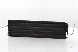 Używane Przewód powietrzny Renault Clio IV Estate/Grandtour (7R) 0.9 Energy TCE 90 12V Cena € 200,00 Procedura marży oferowane przez Snuverink Autodemontage