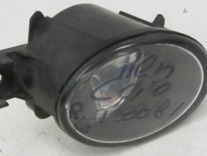 Begagnade Dimljus, höger fram Renault Clio III Estate/Grandtour (KR) 1.2 16V TCE 100 Pris € 30,25 Inklusive moms erbjuds av Snuverink Autodemontage