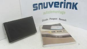 Begagnade Innerdisplay Renault Laguna II Grandtour (KG) 2.0 16V Turbo Pris € 25,33 Marginaltabell erbjuds av Snuverink Autodemontage