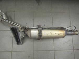 Gebruikte Roetfilter Peugeot 407 (6D) 2.0 HDiF 16V Prijs € 134,99 Margeregeling aangeboden door Snuverink Autodemontage