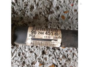 Begagnade Drivaxel, höger fram Citroen Berlingo Pris på förfrågan erbjuds av de Nollen autorecycling