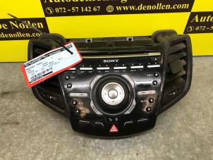 Gebruikte Radiobedienings paneel Ford Fiesta 6 (JA8) 1.0 EcoBoost 12V 125 Prijs € 125,00 Margeregeling aangeboden door de Nollen autorecycling