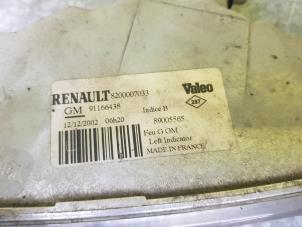 Begagnade Indikator, vänster Opel Vivaro 1.9 DI Pris € 20,00 Marginaltabell erbjuds av de Nollen autorecycling