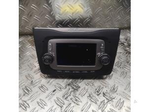 Begagnade Radio Alfa Romeo MiTo (955) 0.9 TwinAir Pris € 300,00 Marginaltabell erbjuds av de Nollen autorecycling