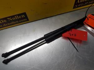 Begagnade Set med gasfjädrar, baklucka BMW 1 serie (F21) M140i 3.0 24V Pris € 32,61 Inklusive moms erbjuds av de Nollen autorecycling