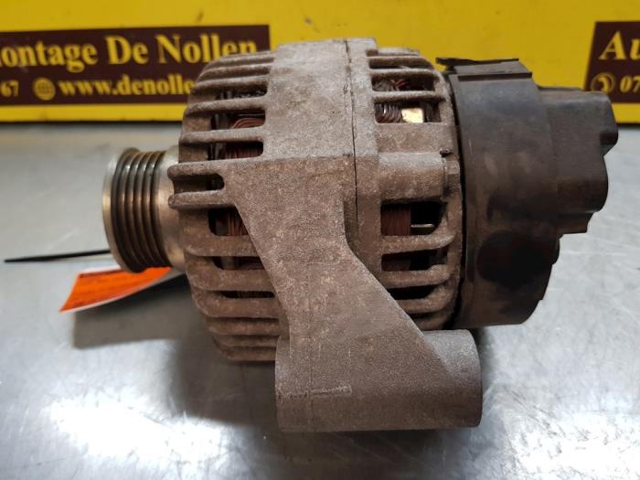 Dynamo från en Abarth 500/595/695 1.4 T-Jet 16V Esse Esse 2015