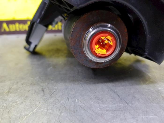 Höger airbag (instrumentbräda) från en Abarth 500C/595C/695C 1.4 T-Jet 16V 2014