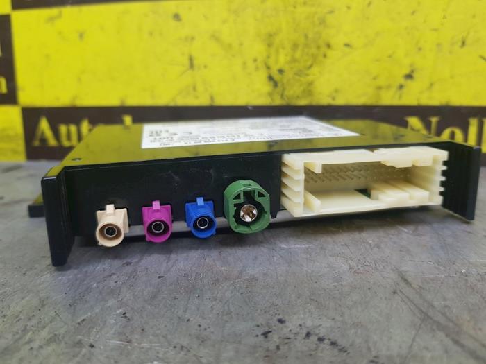 Bluetooth-modul från en Mercedes-Benz A (W176) 1.6 A-200 16V 2017