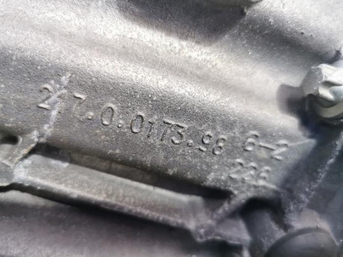 Versnellingsbak van een BMW 1 serie (F20) 118i 1.5 TwinPower 12V 2018