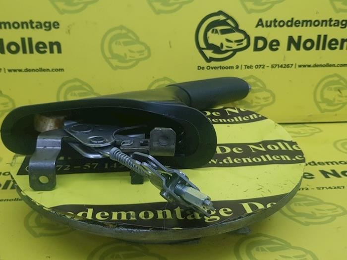 Parkeringsbromsmekanism från en Abarth 500/595/695 1.4 T-Jet 16V 695 2016