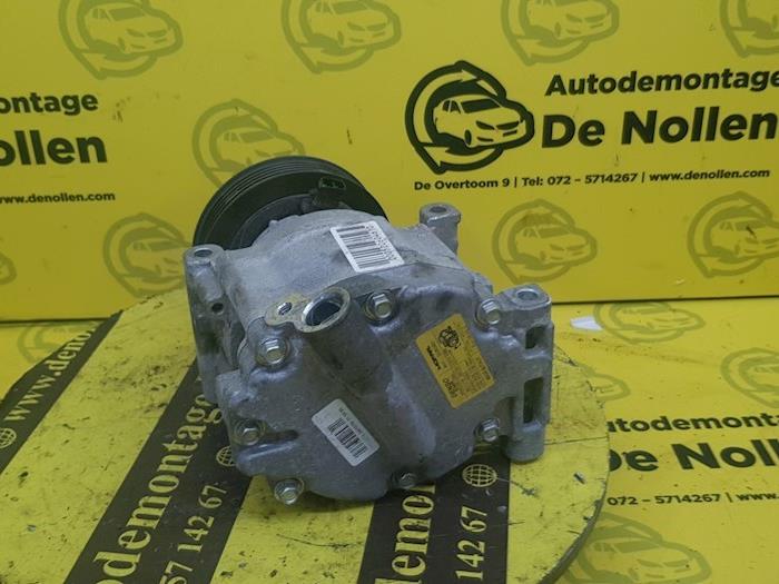 Luftkonditioneringspump från en Abarth 500/595/695 1.4 T-Jet 16V 695 2016