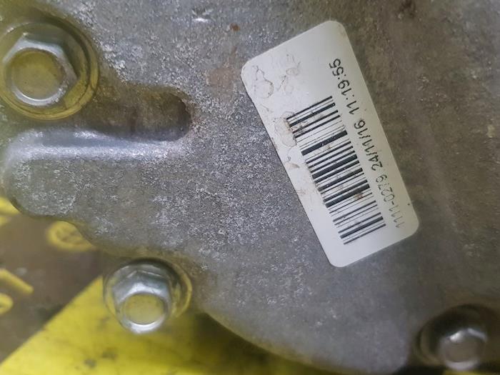 Luftkonditioneringspump från en Abarth 500/595/695 1.4 T-Jet 16V 695 2016