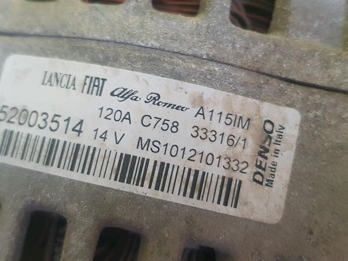 Dynamo från en Abarth 500/595/695 1.4 T-Jet 16V 695 2016