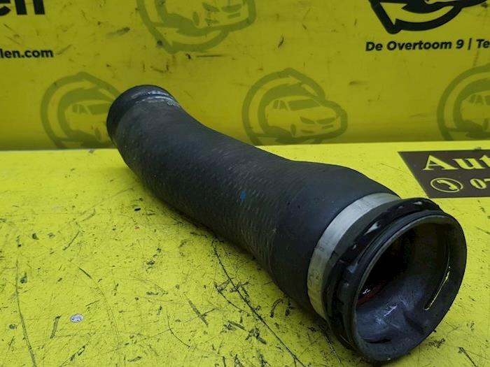 Turboslang från en Abarth 500/595/695 1.4 T-Jet 16V 695 2016