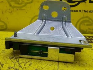 Begagnade Antenn (diverse) Mercedes A (177.0) 2.0 A-200d Pris € 60,50 Inklusive moms erbjuds av de Nollen autorecycling