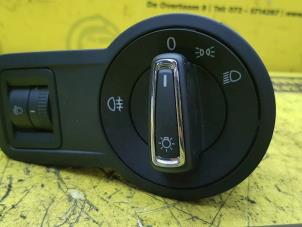 Begagnade Ljusbrytare Volkswagen Polo V (6R) 1.4 TDI 12V 90 Pris € 40,00 Marginaltabell erbjuds av de Nollen autorecycling