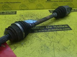 Begagnade Drivaxel, vänster fram Hyundai Atos Pris € 40,00 Marginaltabell erbjuds av de Nollen autorecycling