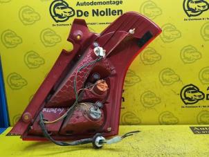 Begagnade Baklykta, vänster Suzuki Swift (ZA/ZC/ZD1/2/3/9) 1.3 D 16V Pris € 48,40 Inklusive moms erbjuds av de Nollen autorecycling