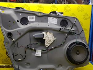 Begagnade Fönstermekanism, 4-dörrars, vänster fram Mercedes B (W245) 1.5 B-150 16V Pris € 72,60 Inklusive moms erbjuds av de Nollen autorecycling