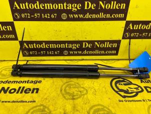 Begagnade Set med gasfjädrar, baklucka BMW 3 serie (E90) 320i 16V Pris € 26,95 Marginaltabell erbjuds av de Nollen autorecycling