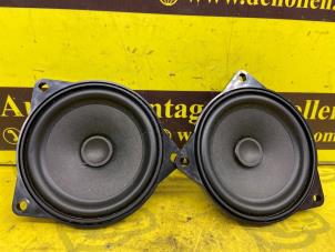 Begagnade Högtalare BMW 1 serie (F20) 120d TwinPower Turbo 2.0 16V Van Pris € 60,00 Marginaltabell erbjuds av de Nollen autorecycling