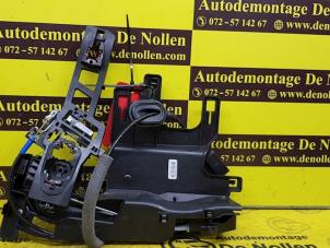 Gebruikte Portierslot Mechaniek 2deurs rechts Ford Fiesta 6 (JA8) 1.0 EcoBoost 12V Sport Prijs € 50,00 Margeregeling aangeboden door de Nollen autorecycling