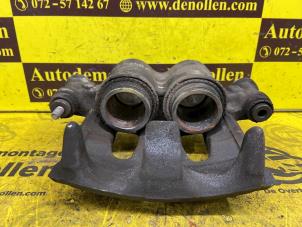 Gebruikte Remklauw (Tang) links-voor Volkswagen Crafter 2.0 TDI 16V Prijs op aanvraag aangeboden door de Nollen autorecycling