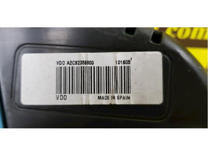 Kilometerteller KM van een Seat Ibiza IV (6J5) 1.2 12V 2014