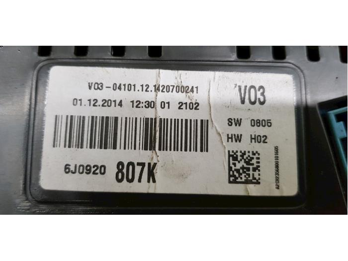 Kilometerteller KM van een Seat Ibiza IV (6J5) 1.2 12V 2014