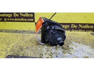 Begagnade Extra vattenpump BMW 2 serie Active Tourer (F45) 220i 2.0 TwinPower Turbo 16V Pris € 48,40 Inklusive moms erbjuds av de Nollen autorecycling