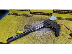 Gebruikte Ruitmechaniek 4Deurs rechts-voor Suzuki Baleno (GA/GB) 1.3 GL 16V Prijs € 30,00 Margeregeling aangeboden door de Nollen autorecycling