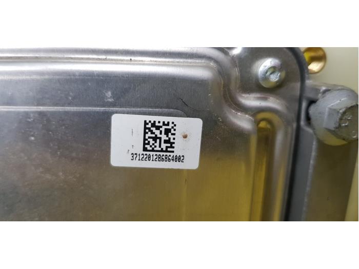 Dator, motorstyrning från en Land Rover Discovery V (LR) 2.0 Td4 16V 2018