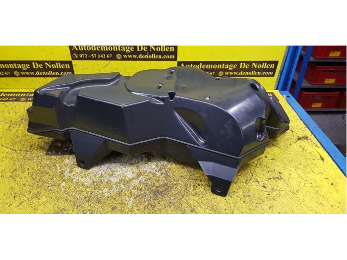 Bashögtalare från en Audi A3 (8P1) 2.0 TDI 16V 2009