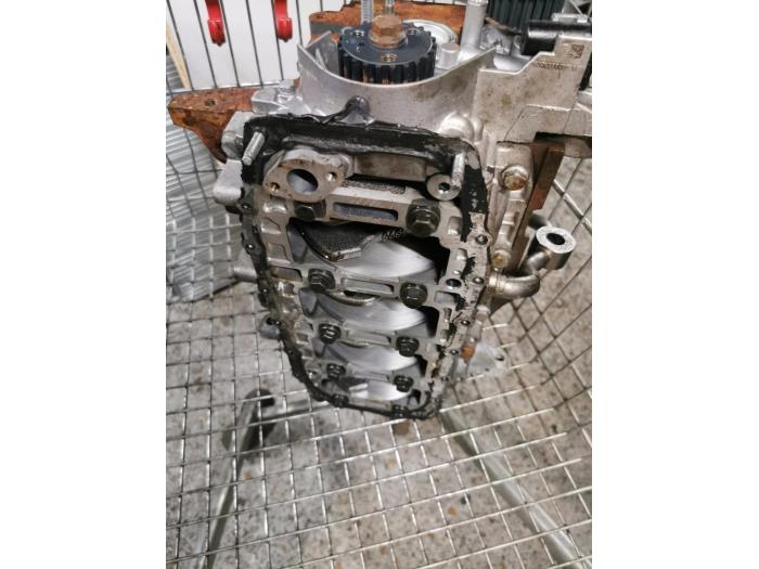 Motor, vevhus från en Abarth 500/595/695 1.4 T-Jet 16V Esse Esse 2018