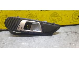 Gebruikte Portiergreep 2Deurs links Ford Fiesta 6 (JA8) 1.6 SCTi ST 16V Prijs € 36,30 Inclusief btw aangeboden door de Nollen autorecycling