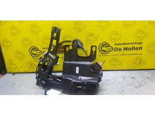 Gebruikte Portierslot Mechaniek 2deurs rechts Ford Fiesta 6 (JA8) 1.6 SCTi ST 16V Prijs € 72,60 Inclusief btw aangeboden door de Nollen autorecycling
