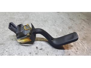 Gebruikte Ruitenwis Schakelaar Saab 9-5 (YS3E) 2.2 TiD 16V Prijs € 25,00 Margeregeling aangeboden door de Nollen autorecycling