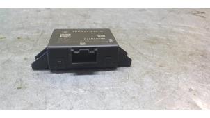 Begagnade Gateway-modul Porsche Cayenne II (92A) 3.0 D V6 24V Pris € 125,00 Marginaltabell erbjuds av de Nollen autorecycling