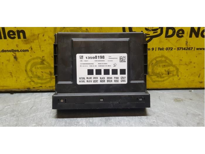 Module (diversen) van een Opel Karl 1.0 ecoFLEX 12V 2015