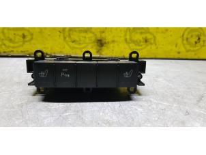 Begagnade Brytare, eldrivet säte Mercedes B (W245) 2.0 B-180 CDI 16V Pris € 25,00 Marginaltabell erbjuds av de Nollen autorecycling