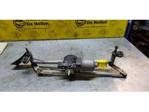 Begagnade Torkarmotor + mekanism Volkswagen Polo V (6R) 1.0 TSI 12V BlueMotion Pris € 42,35 Inklusive moms erbjuds av de Nollen autorecycling