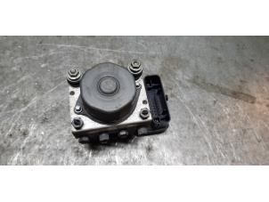 Begagnade ABS-pump Lancia Ypsilon (312) 0.9 TwinAir 85 Pris € 200,00 Marginaltabell erbjuds av de Nollen autorecycling