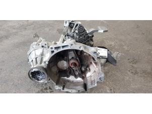 Używane Skrzynia biegów Volkswagen Scirocco (137/13AD) 1.4 TSI 160 16V Cena € 665,50 Z VAT oferowane przez de Nollen autorecycling