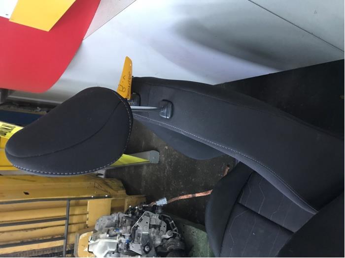 Stoel rechts van een Kia Picanto (TA) 1.0 12V Bi-Fuel 2012