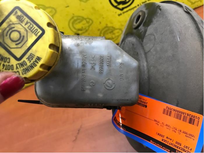 Bromsservo från en Fiat 500 (312) 1.3 MJTD 16V 2008