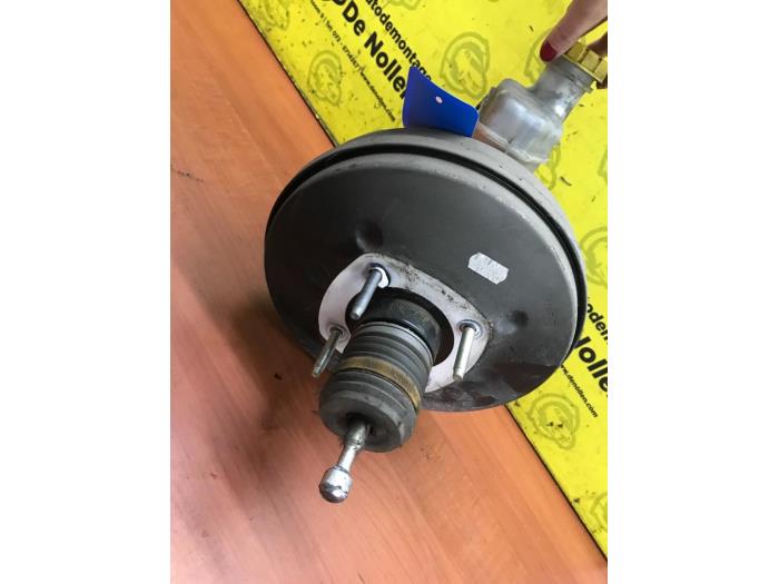 Bromsservo från en Fiat 500 (312) 1.3 MJTD 16V 2008