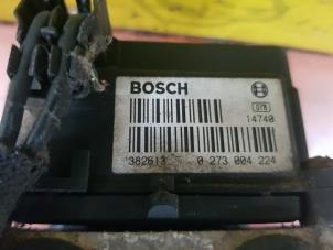 Używane Pompa ABS Volvo V40 (VW) 1.9 D Cena na żądanie oferowane przez de Nollen autorecycling