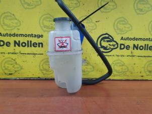 Gebruikte Expansievat BMW Mini One/Cooper (R50) 1.6 16V Cooper Prijs € 15,00 Margeregeling aangeboden door de Nollen autorecycling